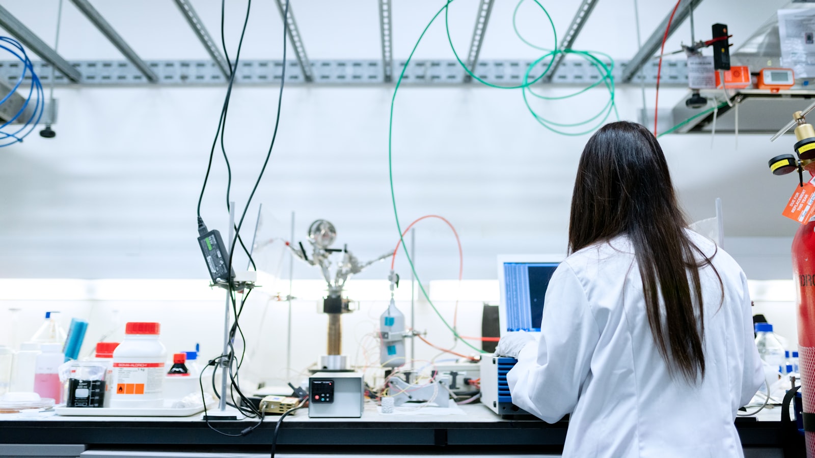 Engineering laboratory